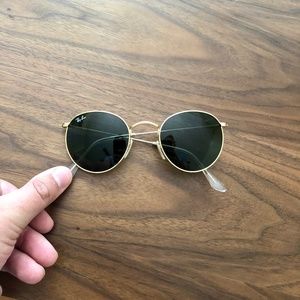 Ray Ban Round Metal Sunglasses